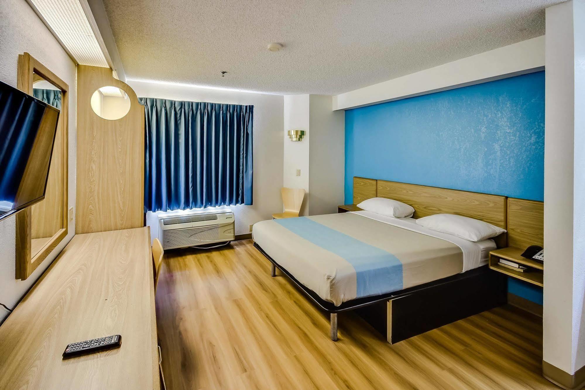 Motel 6-Katy, Tx - Houston Exteriör bild